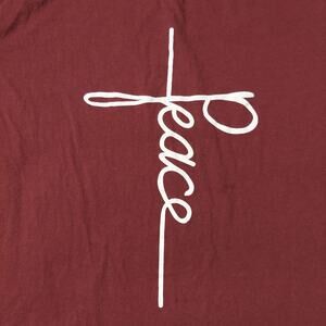 Religious Shirt Mens XL Peace Script Romans 5:1 Christian Cross Church Maroon